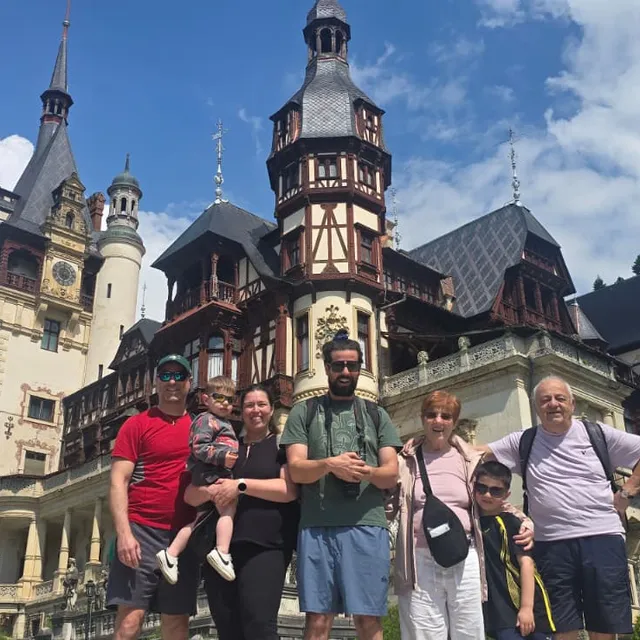 Guests at Peleș Castle in Sinaia on a private day trip from Bucharest — 3